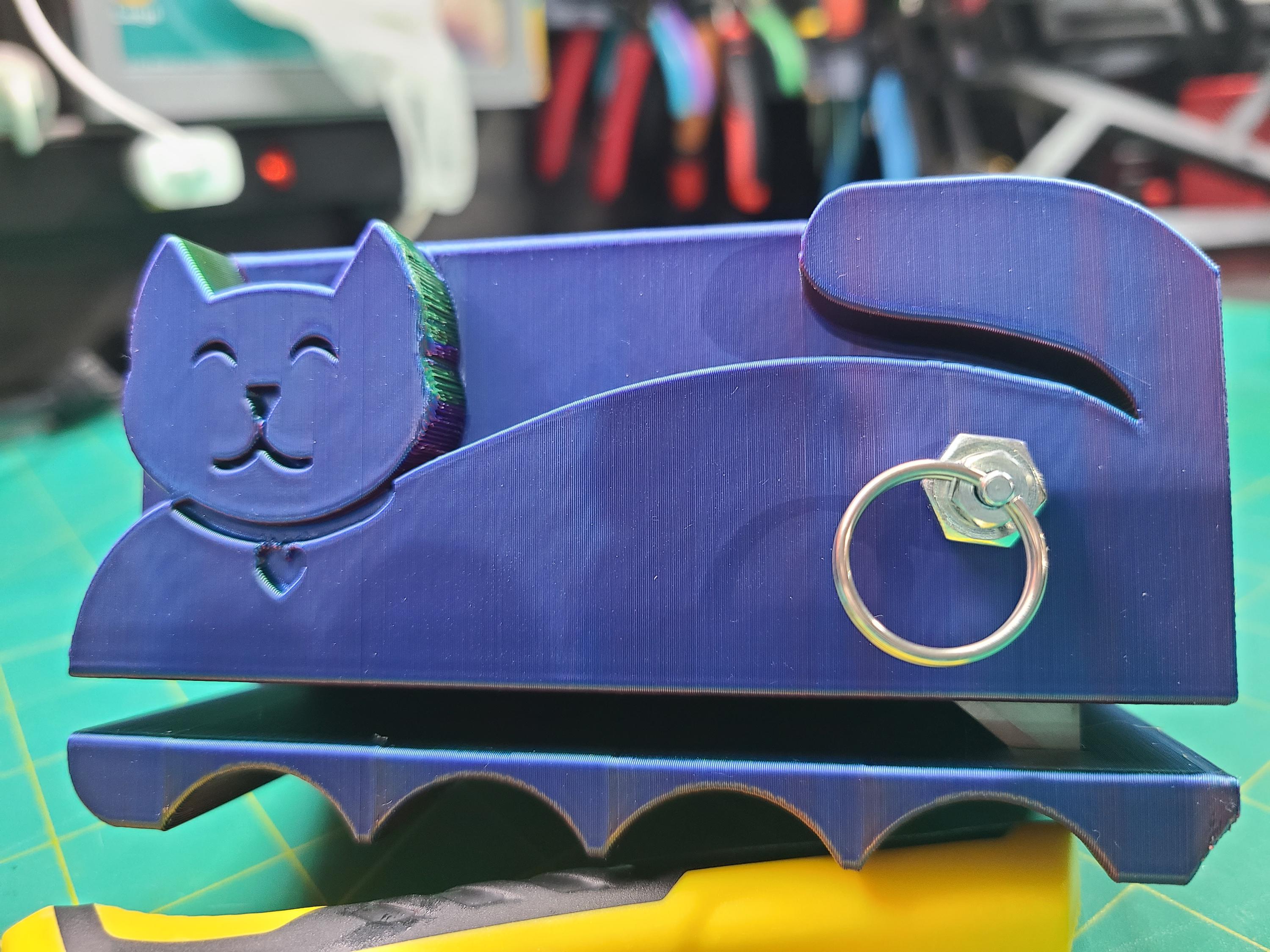 Cat Scratcher Cardboard Strip Cutter: DIY Cat Furniture Tool